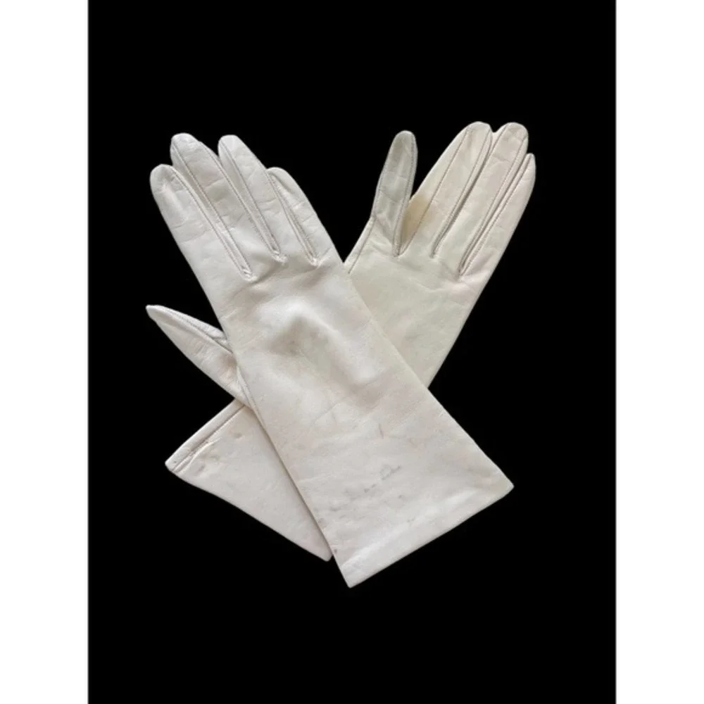 Vintage Gloves by Superb Italian Leather White Gloves size 6